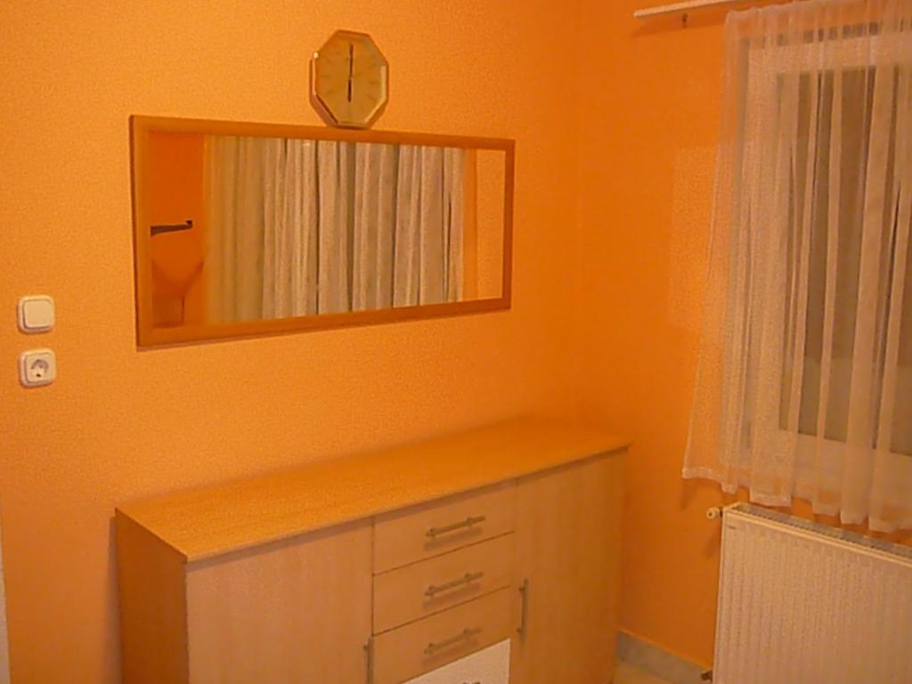 Hévíz Erika Apartman Habitación foto